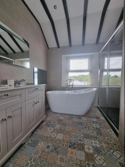 Luxurious Cottage With Hot Tub, Lake District Duddon 외부 사진